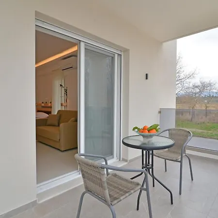 Apartman Evas Néi Póri